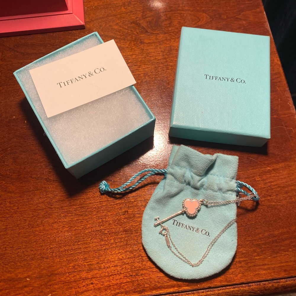 Tiffany & Co. rare pink closed trefoil key